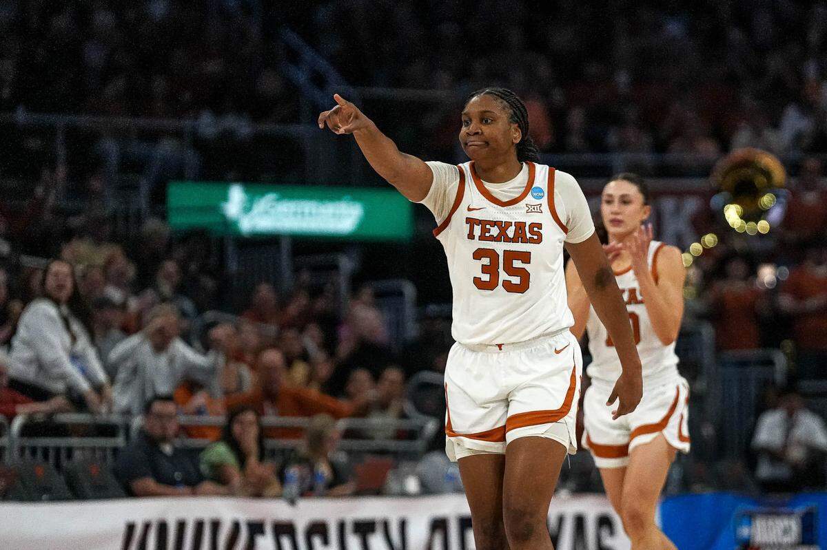Texas forward Madison Booker (35)