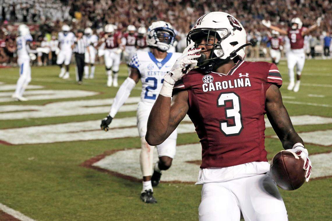 South Carolina Gamecocks Jalen Brooks (3) gestures to the student section after scoring a touchdown against Kentucky at Williams-Brice Stadium on Saturday, September 25, 2021.