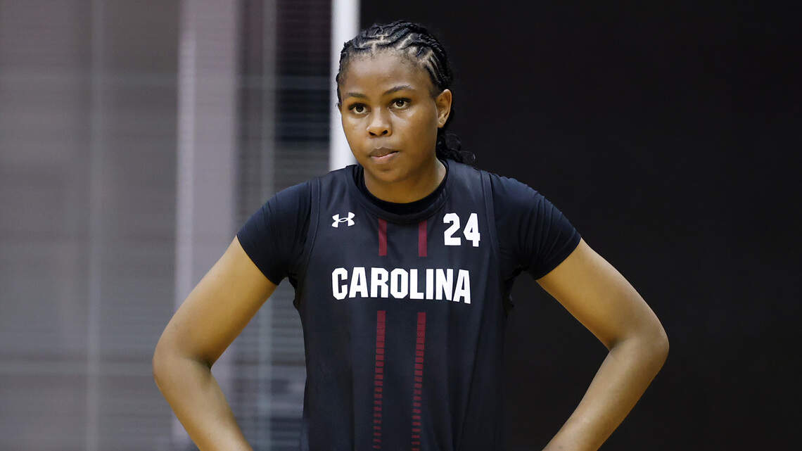 What USC’s Dawn Staley thinks about team’s freshman players The