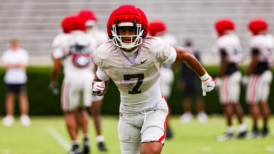 Former Clemson safety drawing rave reviews at SEC school. Why’d he transfer?