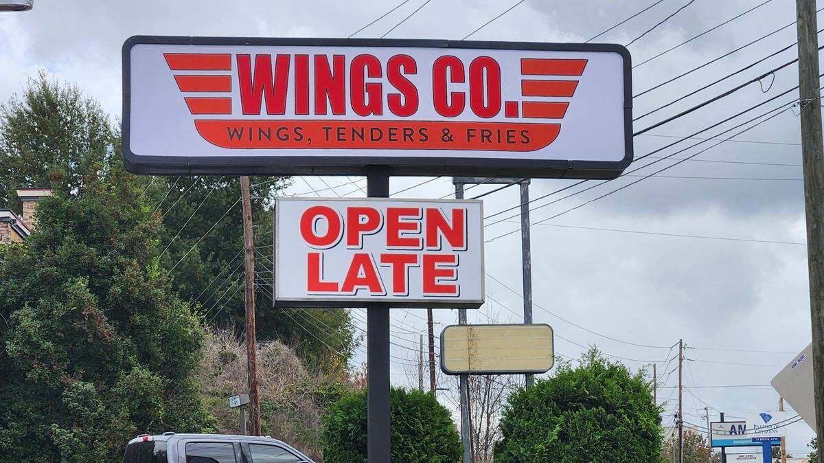 Wings Co. has opened in the former Schlotzsky’s Deli location on Bush River road in Columbia.