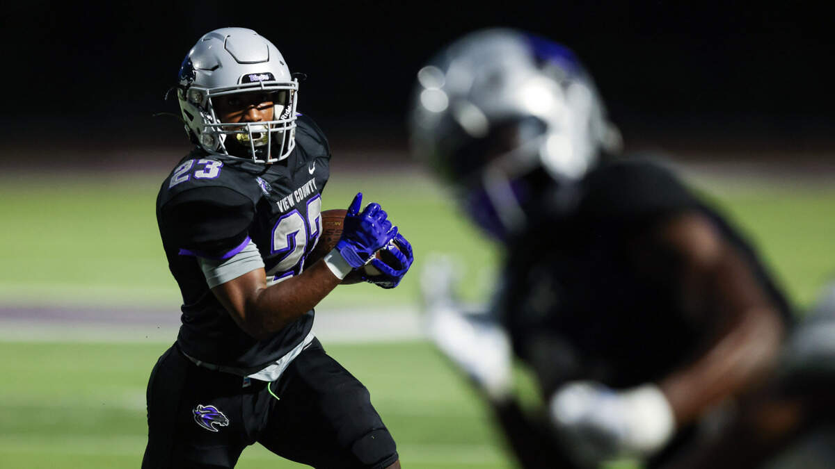 Ridge View running back Spencer Bobian (23) 


