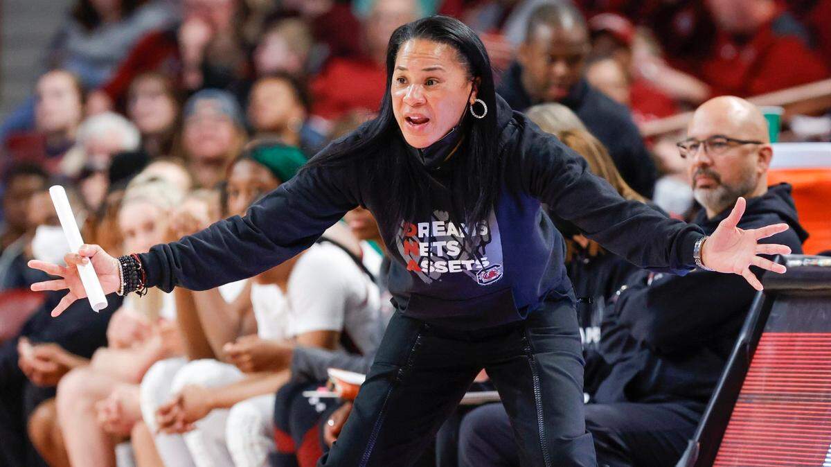 University of South Carolina Head Coach Dawn Staley yells to her team during the first half of action against Texas A&M in the Colonial Life Arena on Thursday, Dec. 29, 2022.