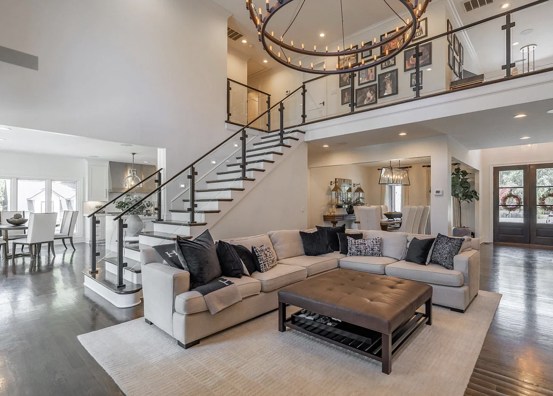 A six-bedroom, seven-bathroom estate outside Simpsonville is for sale for $3,499,000.