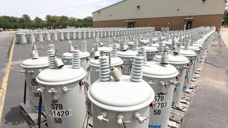 ‘Can’t control Mother Nature.’ SC utilities work to limit hurricane power loss