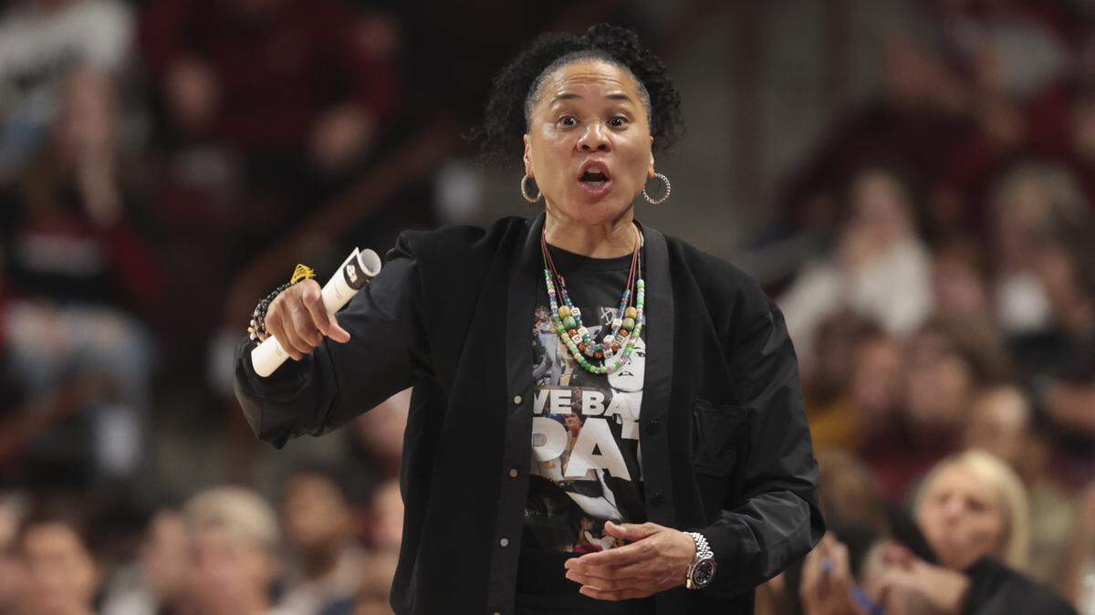 South Carolina's head coach Dawn Staley talks to an official during the first half of action of their women's basketball game against Georgia at Colonial Life Arena on Sunday, Jan. 11, 2026.