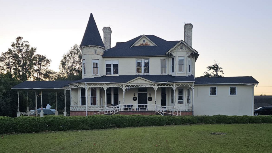 ‘Haunted’ historic mansion in SC, once a funeral home, up for sale. Take a look