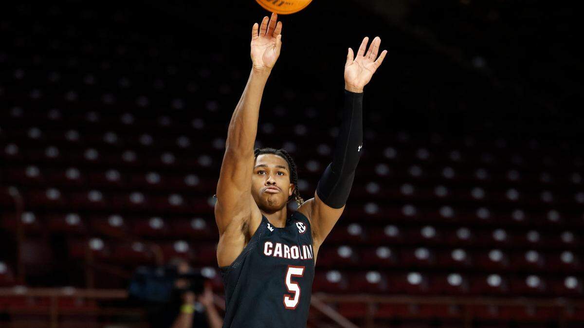 Meechie Johnson and the South Carolina’s mens basketball team scrimmages for fans at Colonial Life Arena on Wednesday, October 26, 2022.