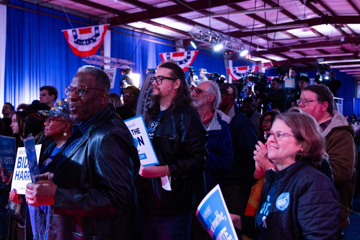 The crowd listens at the South Carolina Democratic Party’s presidential primary election watch party on Saturday, Feb. 3, 2024.
