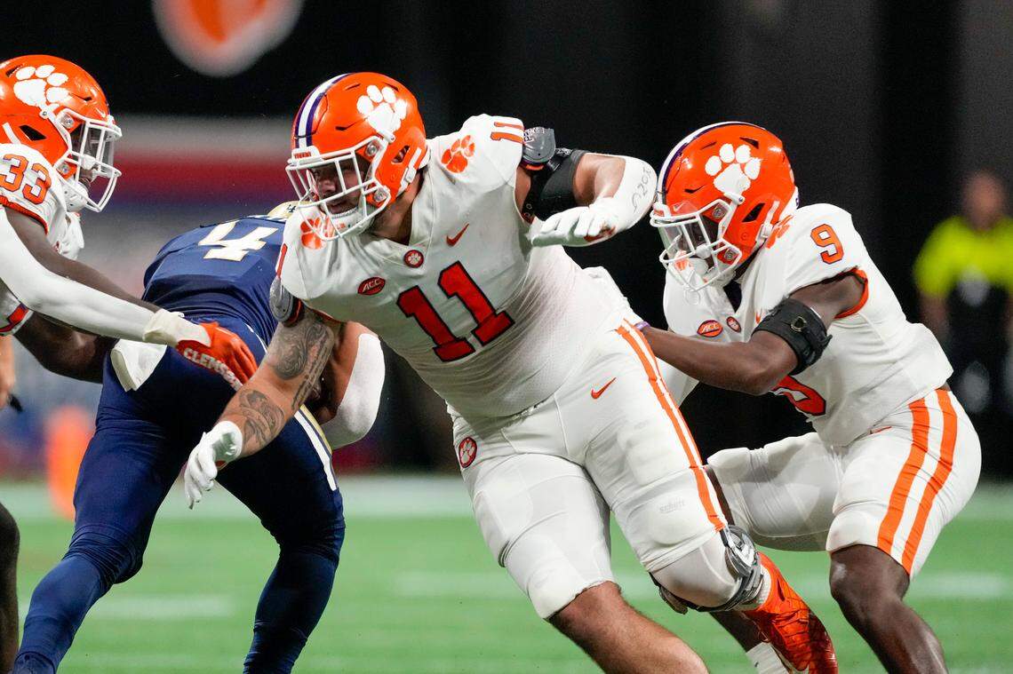 Clemson Tigers defensive tackle Bryan Bresee (11) during the 2022 Chick-fil-A Kickoff Game, Monday, Sept. 5, 2022, in Atlanta.