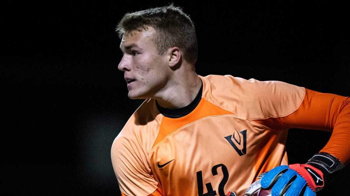 Vandegrift’s Charlie Reed looks for an open teammate to throw the ball two after a save in the second half of the class 6A boys regional quarterfinal playoff game at House Park in Austin, April 2, 2024. Vandegrift won 1-0 in extra time.
