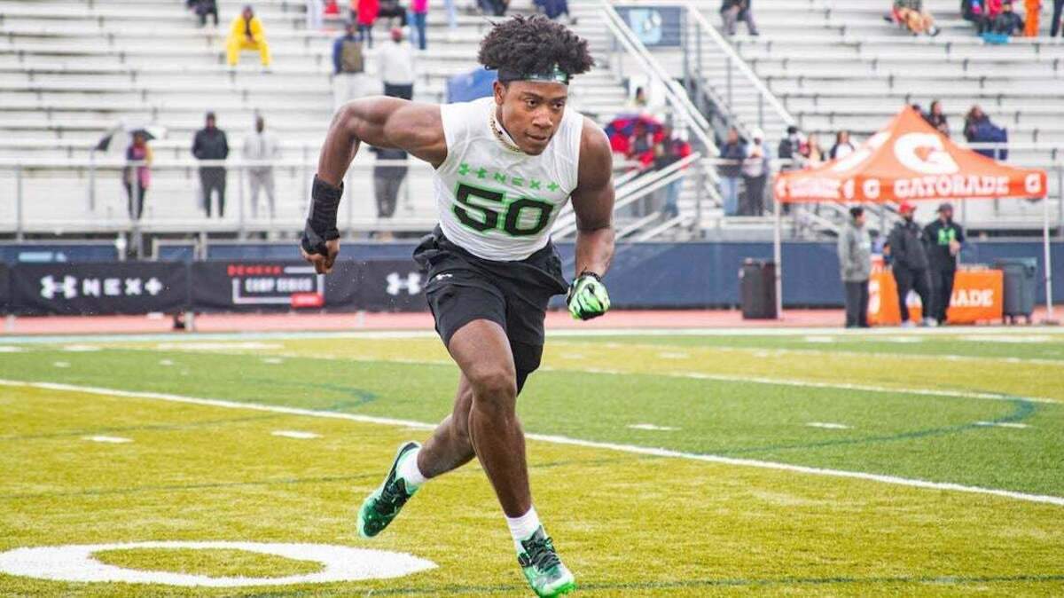 Jalon Kilgore of Putnam County (Ga.) committed to South Carolina.