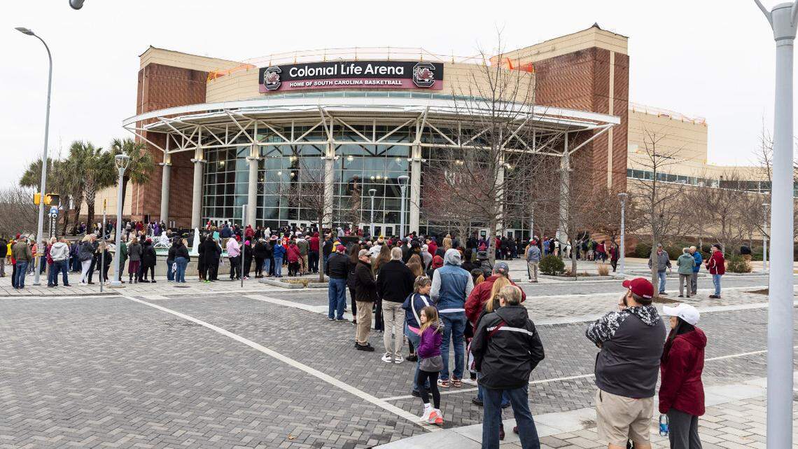 Got $1,500? The best seats for the South Carolina vs. UConn WBB game will cost you