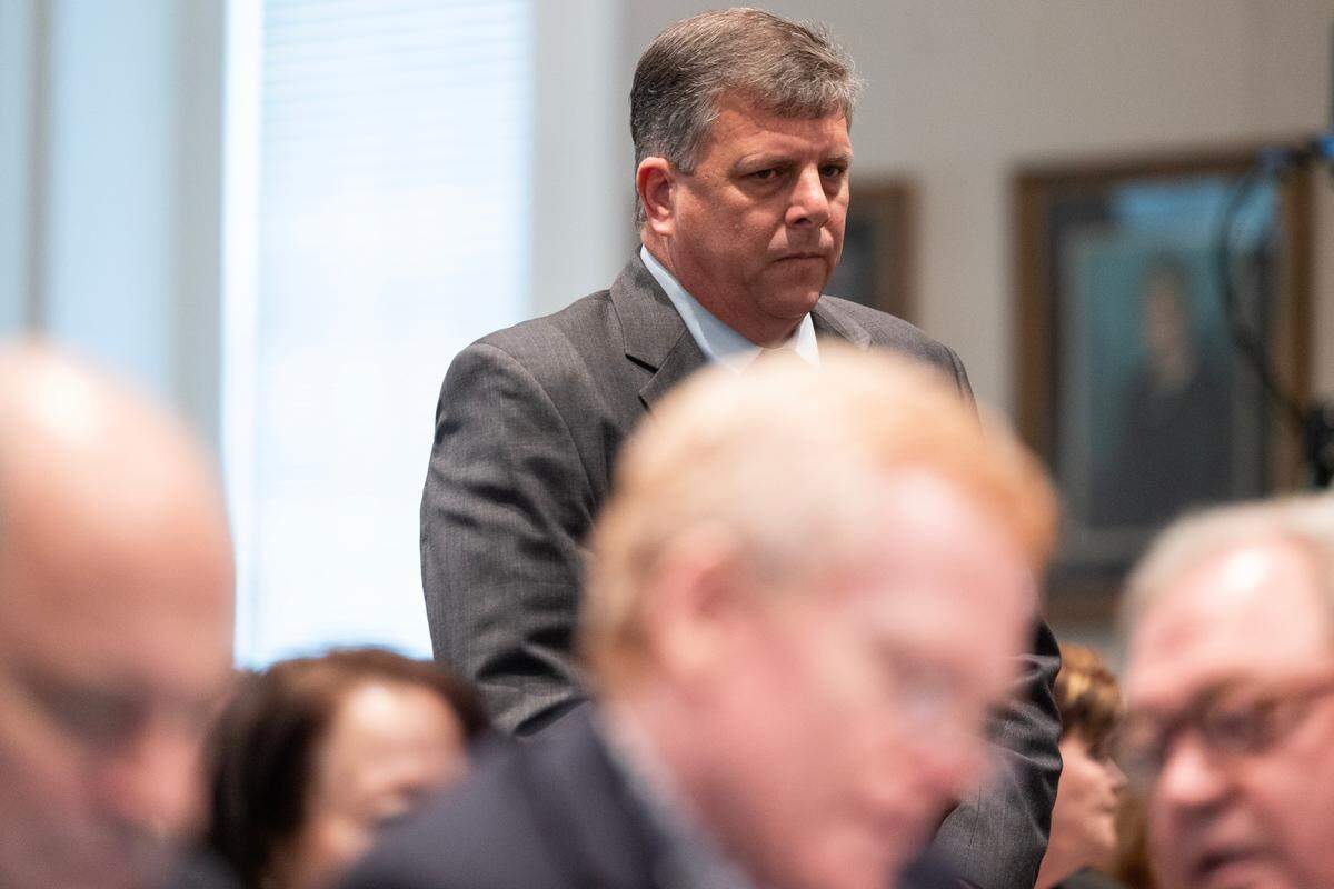 Witness Chris Wilson looks at Alex Murdaugh before testifying during Murdaugh’s trial for murder at the Colleton County Courthouse on Thursday, Feb. 9, 2023. Joshua Boucher/The State/Pool
