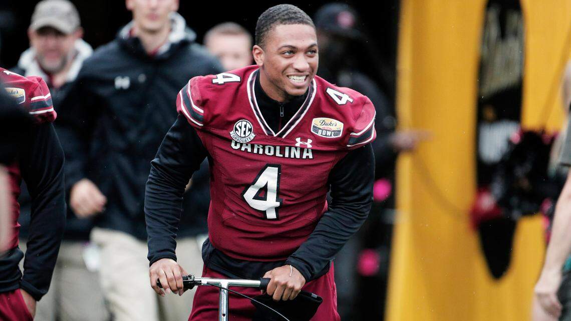 South Carolina defensive back Jaylin Dickerson