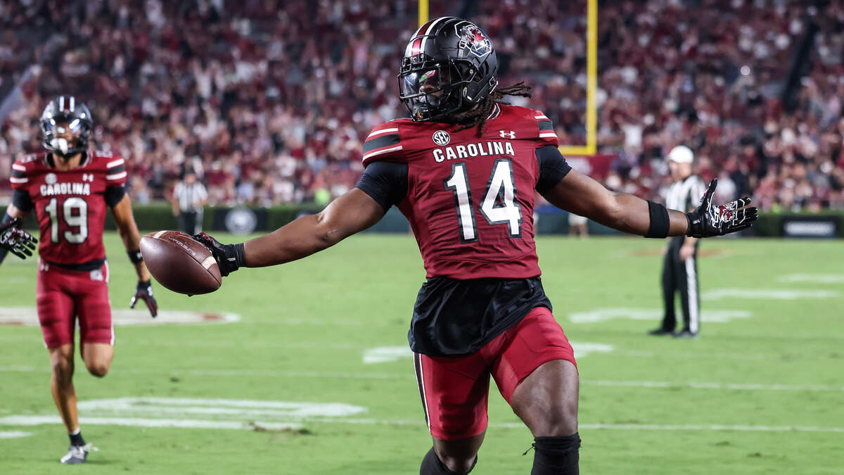South Carolina linebacker Jaron Willis (14) carries the ball in for a touchdown following an interception during the Gamecocks’ game against South Carolina State at Williams-Brice Stadium in Columbia on Saturday, September 6, 2025.