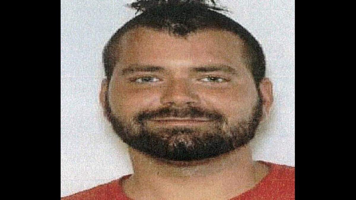 Joshua L. Williamson is wanted for attempted murder, the sheriff’s office said.