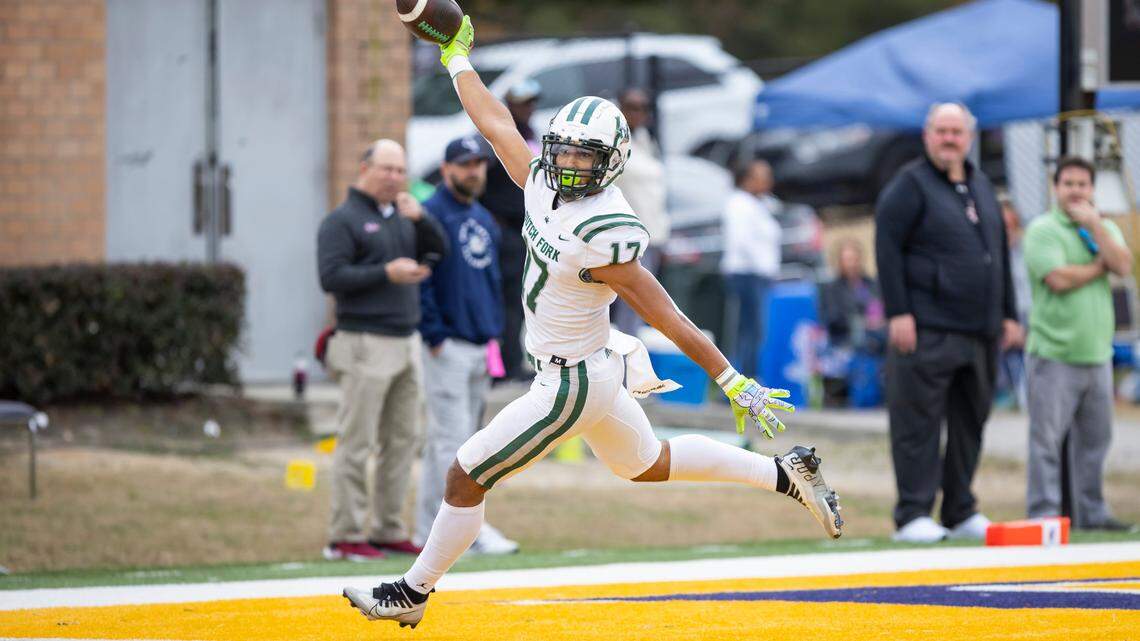 Final scores from 2022 SC high school football championship games