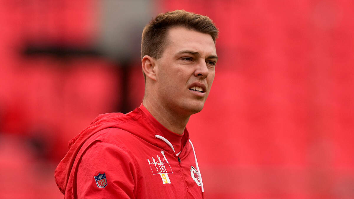 Elliott Fry will get his latest NFL chance in Indianapolis.