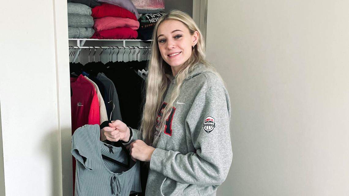 Chloe Kitts moved in at South Carolina on Tuesday, Dec. 13, 2022.