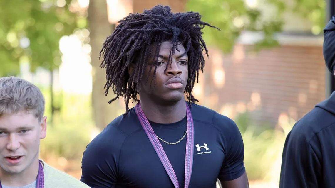 Gamecocks’ lone tailback commitment recaps visit to ACC school