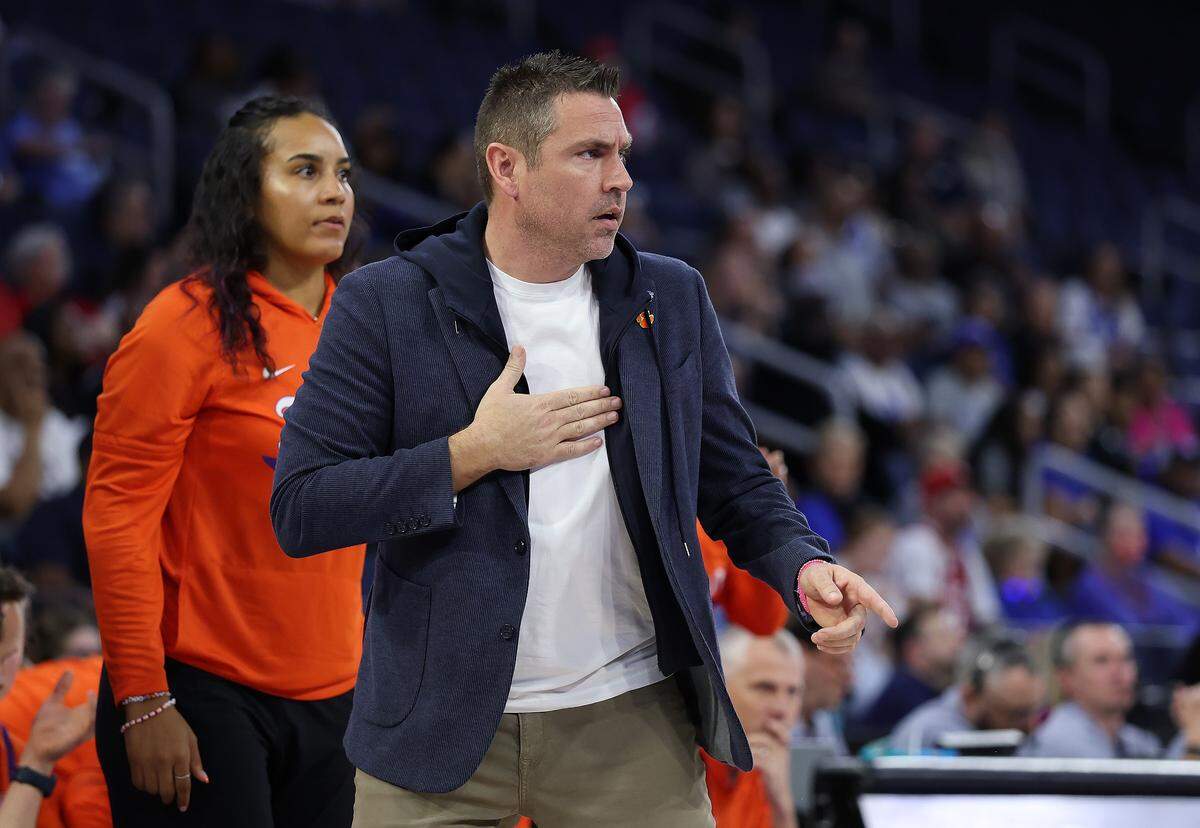DULUTH, GEORGIA - MARCH 06: Head coach Shawn Poppie of the Clemson Tigers reacts against the Duke Blue Devils during the first quarter of the quarterfinals of the Women's ACC Tournament between the Duke Blue Devils and Clemson Tigers at Gas South Arena on March 06, 2026 in Duluth, Georgia. (Photo by Kevin C. Cox/Getty Images)