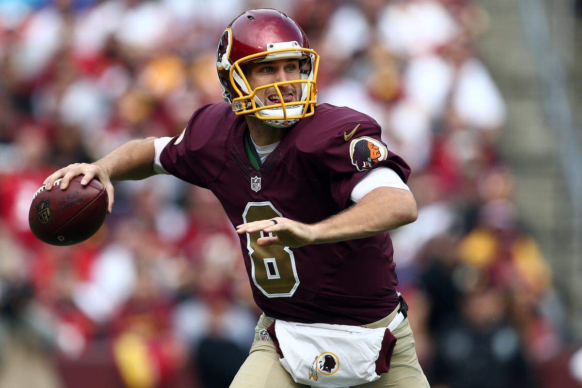 LANDOVER, MD - OCTOBER 25: Quarterback Kirk Cousins #8 of the Washington Redskins drops back to pass in the second quarter of a game against the Tampa Bay Buccaneers at FedExField on October 25, 2015 in Landover, Maryland.
