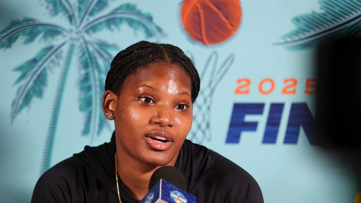 University of South Carolina’s Sania Feagin (20) answers a question during a press conference in advance of the NCAA National Championship at Amalie Arena in Tampa, Fla. on Saturday, April 5, 2025.