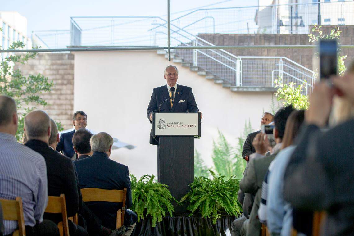 S.C. Gov. Henry McMaster speaks during the opening of USC’s Digital Transformation Lab at the M. Bert Storey Engineering & Innovation Center courtyard Thursday Sept. 27, 2018, in Columbia, SC.