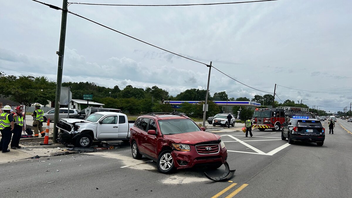 Lexington police are on the scene of a multi-vehicle collision.