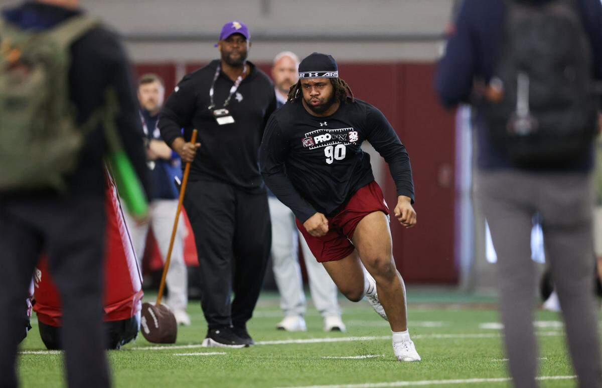 South Carolina defensive tackle T.J. Sanders (90) runs drills during the Gamecocks’ annual NFL Pro Day in Columbia on Tuesday, March 18, 2025.