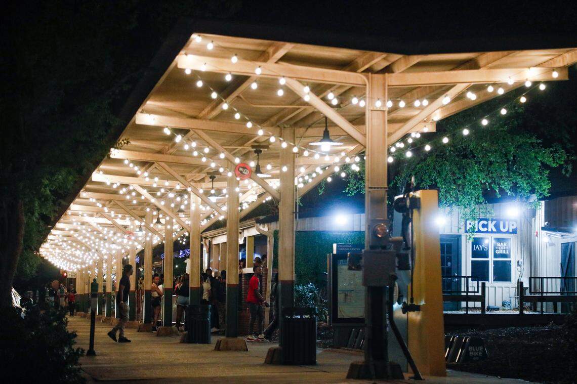 Jay’s Bar and Grill in the Vista neighborhood late at night on Monday, July 1, 2024.