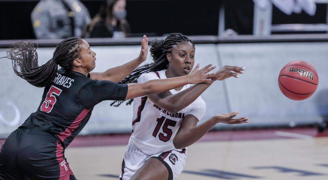 South Carolina Gamecocks forward Laeticia Amihere (15) passes as Temple guard Jada Graves (5) pressures during the first half of action at the Colonial Life Arena.