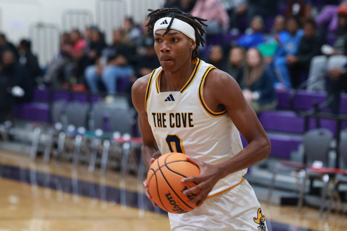 Keenan’s Brian Sumpter plays Dynamic Prep on Thursday, December 12, 2024.