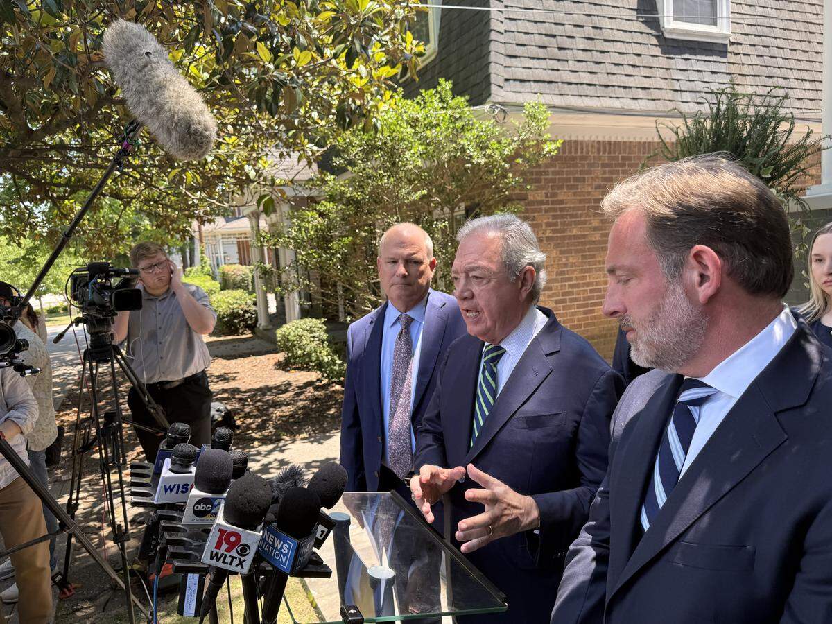 Alex Murdaugh attorney Dick Harpootlian answers reporters’ questions at a press conference outside his office on May 18, 2026. No death penalty possible, Harpootlian says.