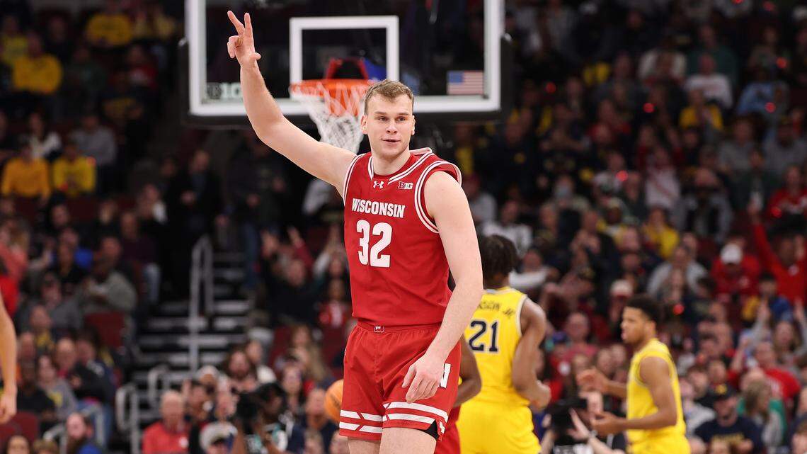 Aleksas Bieliauskas transferred from the Wisconsin Badgers to the South Carolina Gamecocks.