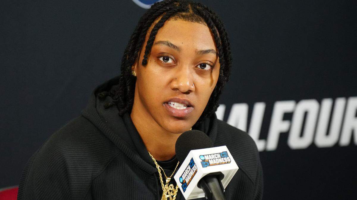 South Carolina Gamecocks forward Ashlyn Watkins