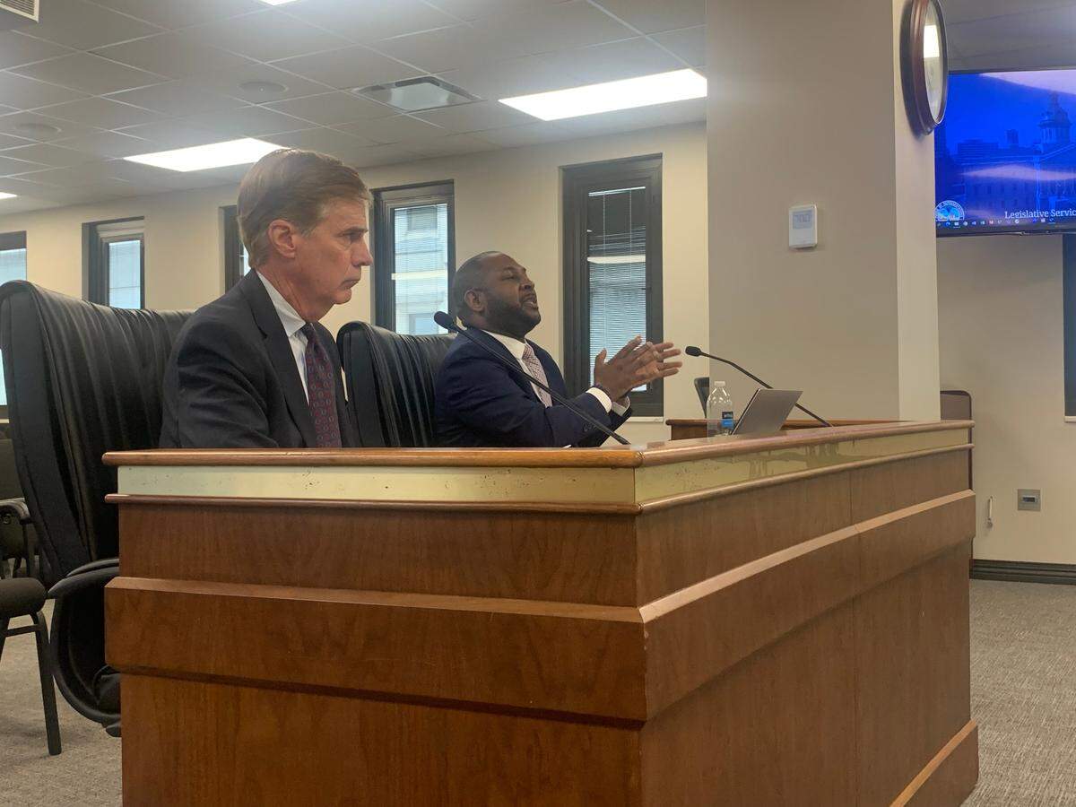 South Carolina State Auditor George Kennedy III and outside independent auditor Remi Omisore, a principal at CliftonLarsonAllen, speak to a Senate Finance subcommittee about the comptroller general’s office $3.5 billion financial reporting error.