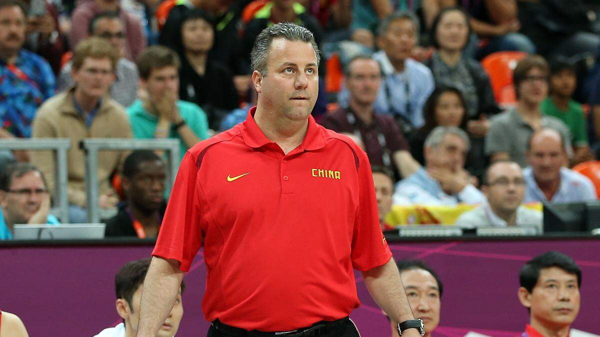 Coach Bob Donewald Jr. 