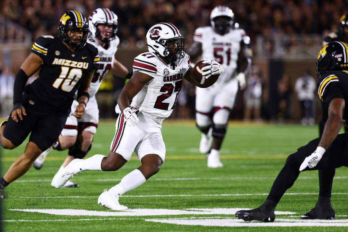 South Carolina running back Oscar Adaway III (27) runs the ball during the Gamecocks’ game against Missouri at Memorial Stadium in Columbia, MO on Saturday, September 20, 2025.
