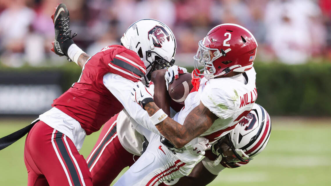 Game time, TV channel set for South Carolina vs. Alabama football game