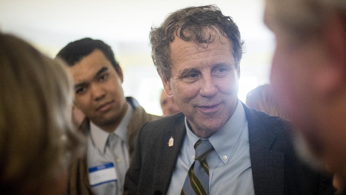 2020 Democrat pitches ‘dignity’ of unions, higher minimum wage in SC campaign stop