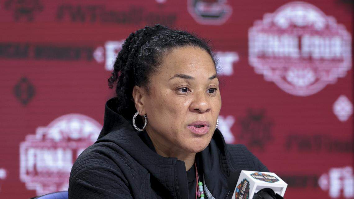 Dawn Staley bucking her own history with Gamecocks’ roster size next season