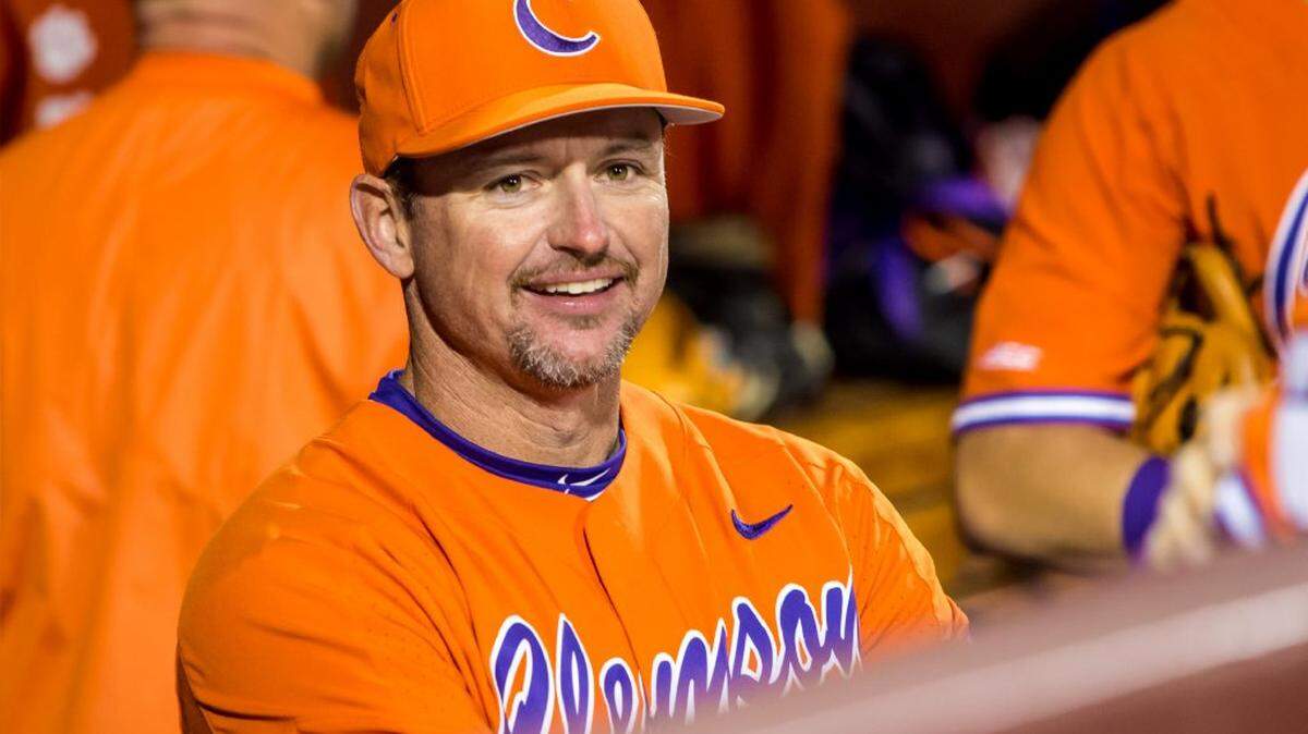 Clemson baseball coach Monte Lee
