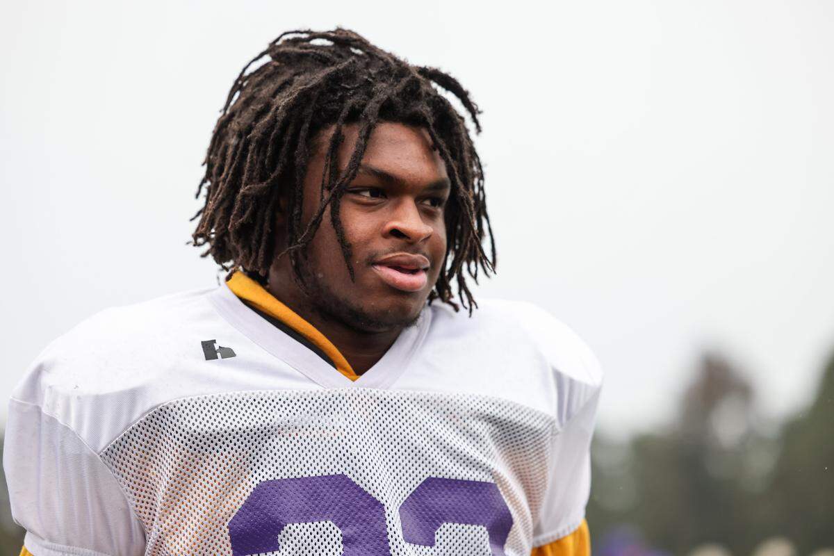 Running back Amadre Wooden of Batesburg-Leesville High School
