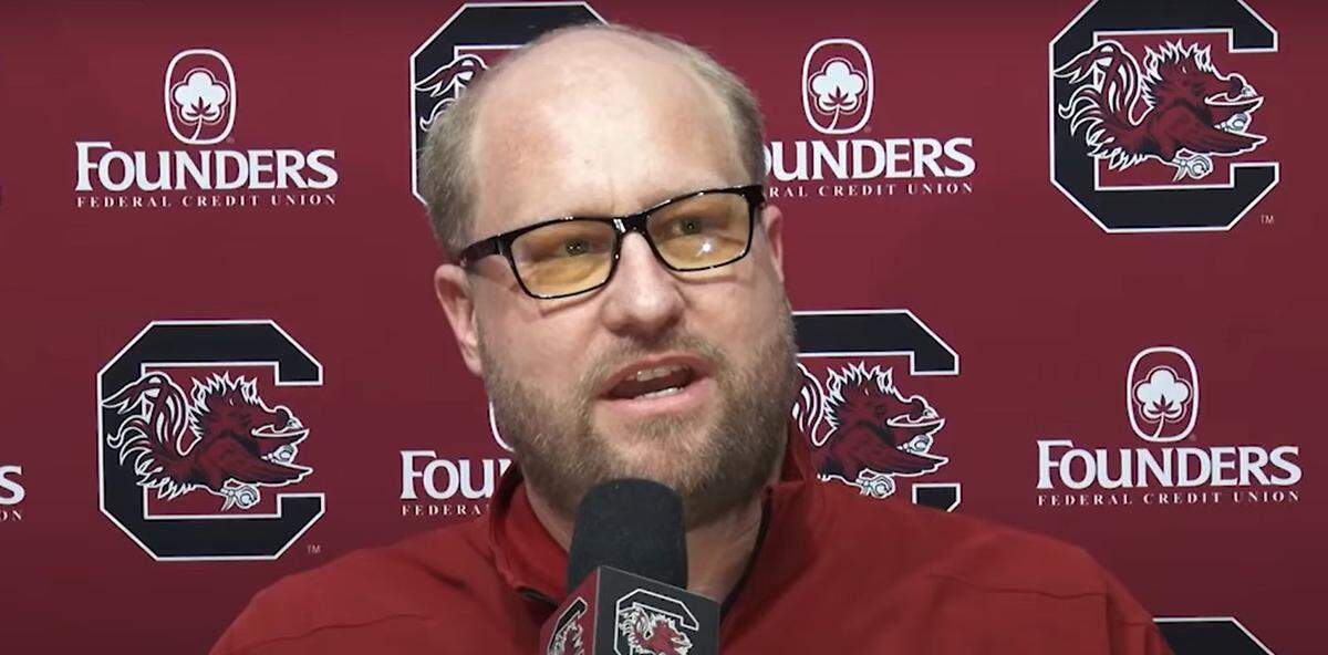 New South Carolina tight ends coach Jody Wright