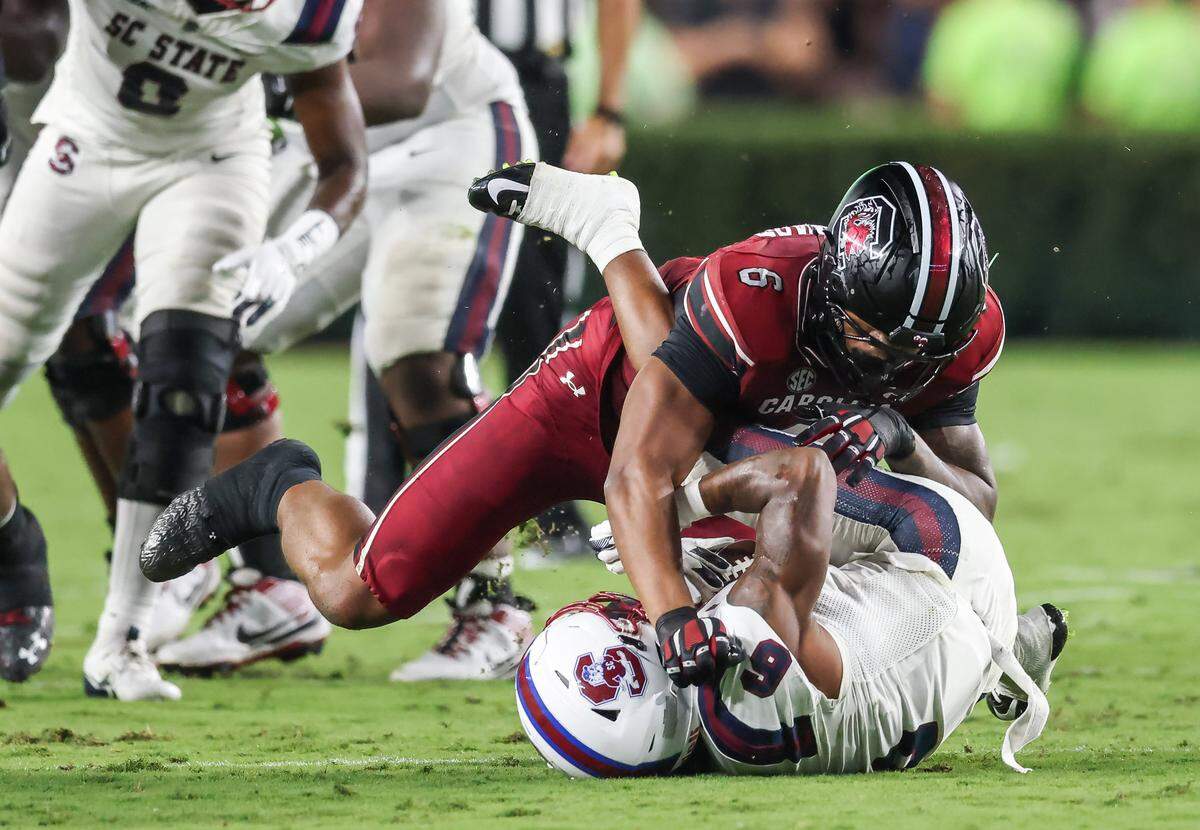 South Carolina linebacker Dylan Stewart (6) wraps up South Carolina State running back Mason Pickett-Hicks (6) during the Gamecocks’ game against South Carolina State at Williams-Brice Stadium in Columbia on Saturday, September 6, 2025.