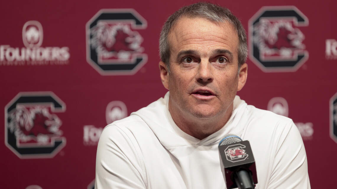 ESPN pundit weighs in on Beamer hot seat talk, predicts Gamecocks’ path to 8 wins