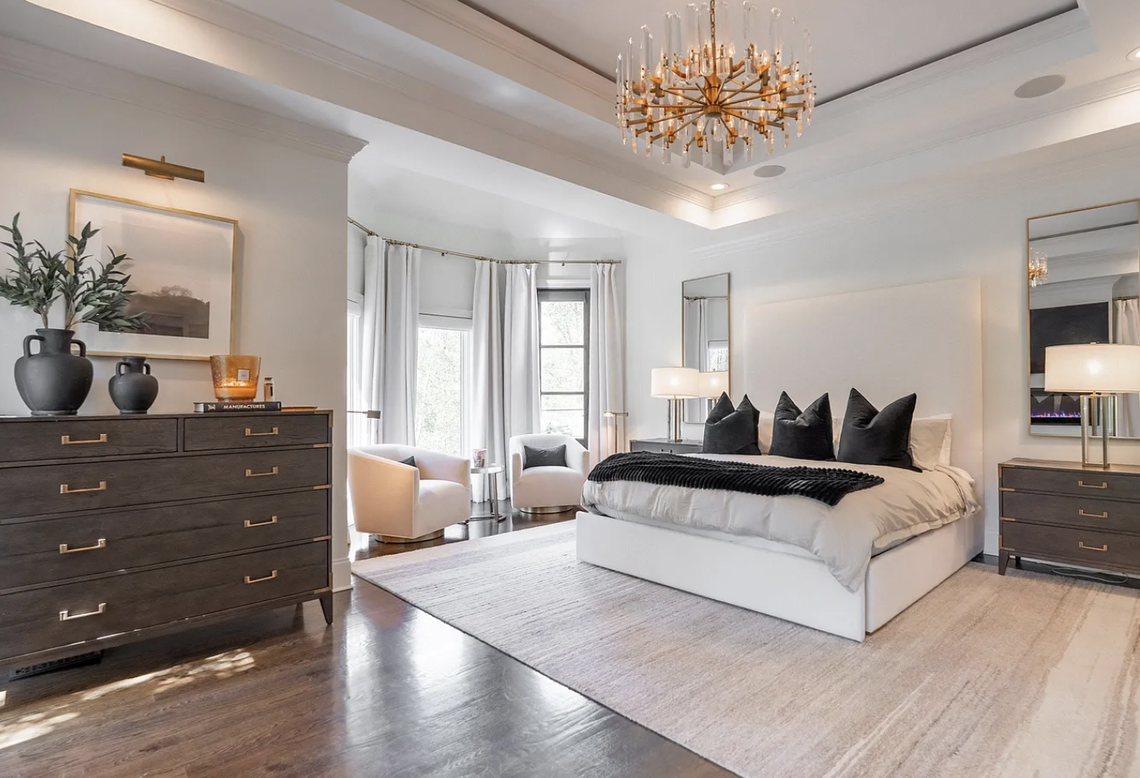 A six-bedroom, seven-bathroom estate outside Simpsonville is for sale for $3,499,000.