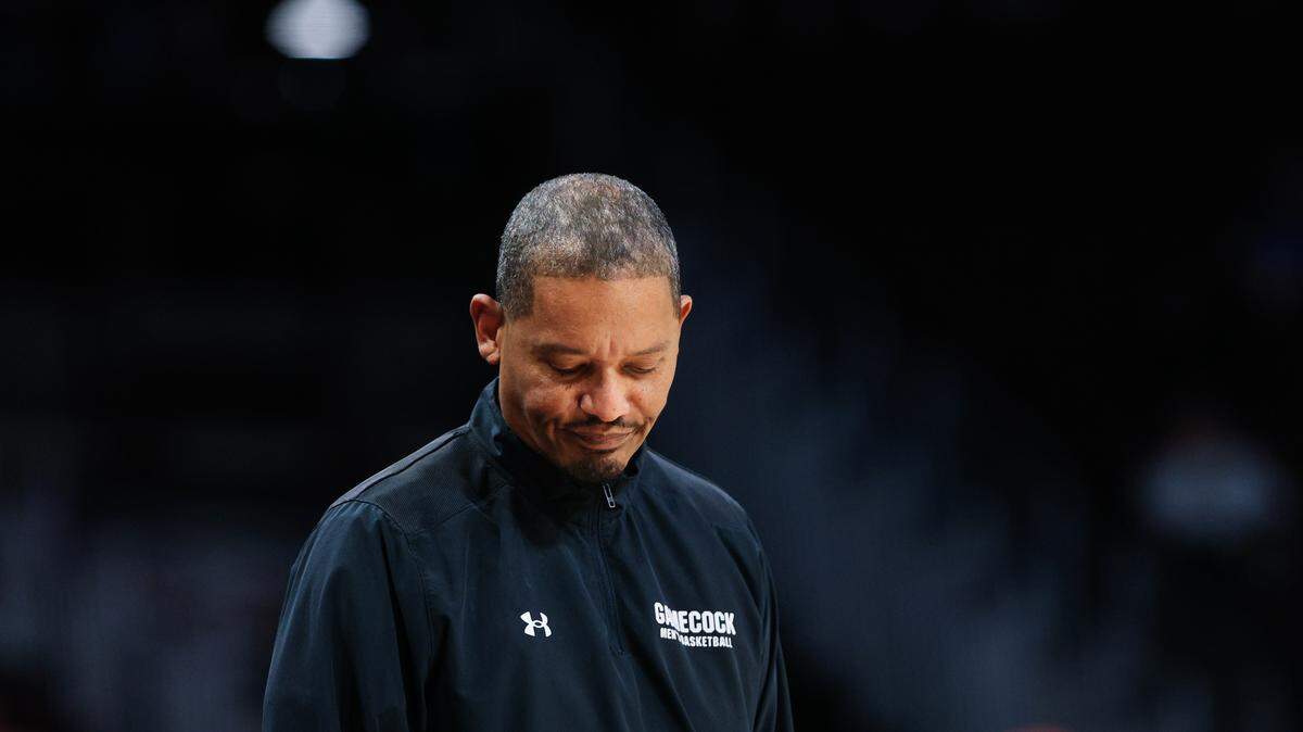 South Carolina head men’s basketball coach Lamont Paris looks down in disappointment during the game against Kentucky at Colonial Life Arena on Tuesday, February 24, 2026.